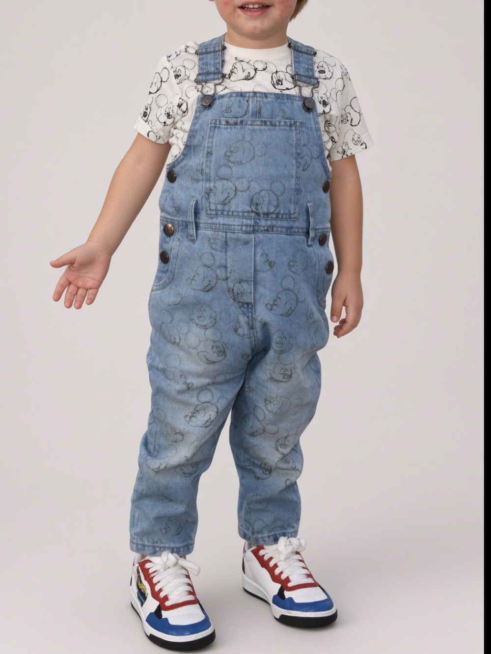 Stella McCartney Kids Disney Mickey Mouse Denim Overalls Light Wash size 3T